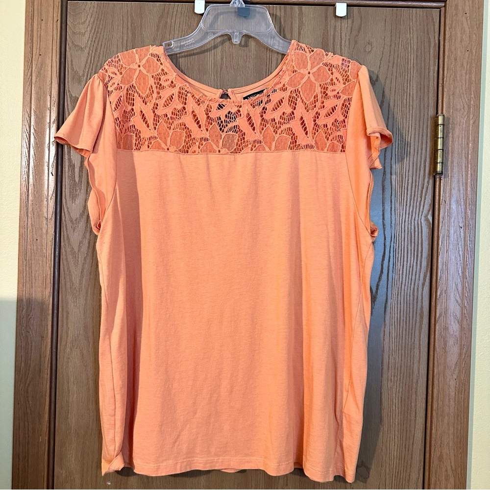 Women’s Banana Republic Lace-Trimmed Top, EUC, XL